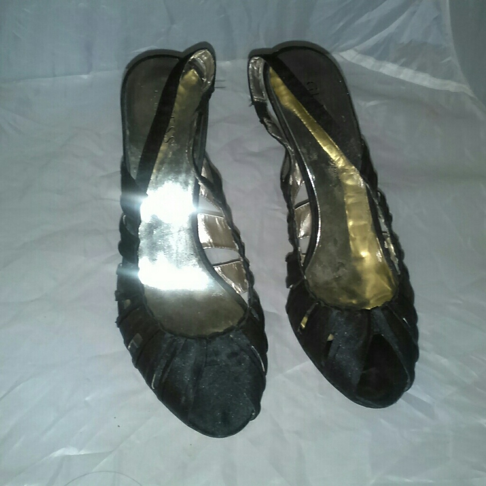 Black guess heels
